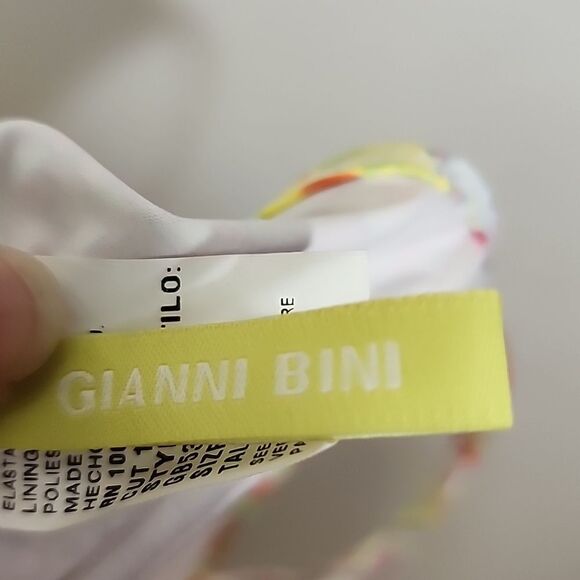 Gianni Bini Multi-Color Floral Print Bikini Top Size Large - Picture 4 of 7